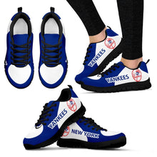 Load image into Gallery viewer, New York Yankees Top Logo Sneakers