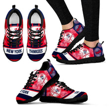Load image into Gallery viewer, Three Impressing Point Of Logo New York Yankees Sneakers