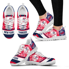 Load image into Gallery viewer, Three Impressing Point Of Logo New York Yankees Sneakers
