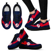 Load image into Gallery viewer, Three Amazing Good Line Charming Logo New York Yankees Sneakers