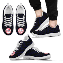 Load image into Gallery viewer, Marvelous Striped Stunning Logo New York Yankees Sneakers