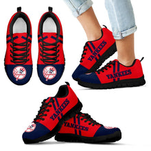 Load image into Gallery viewer, Line Stripe Logo Bottom New York Yankees Sneakers