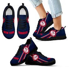 Load image into Gallery viewer, Fall Of Light New York Yankees Sneakers