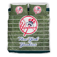 Load image into Gallery viewer, Sport Field Large New York Yankees Bedding Sets