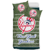 Load image into Gallery viewer, Sport Field Large New York Yankees Bedding Sets